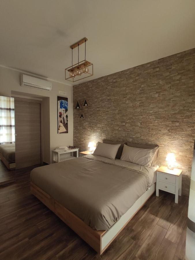 Tizzy Apartment & Rooms バーリ エクステリア 写真