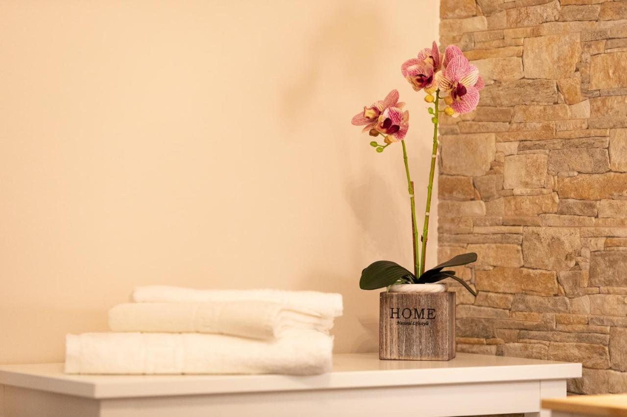 Tizzy Apartment & Rooms バーリ エクステリア 写真